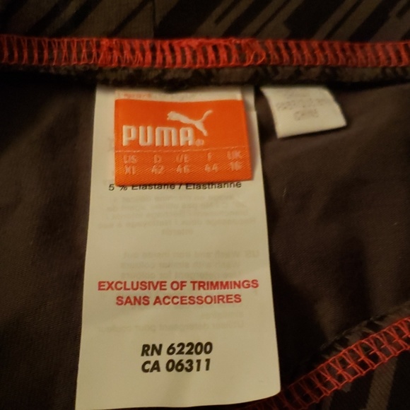 Puma yoga capris XL but they are more like a small/med - Picture 3 of 8